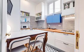 Colosseum Terrace Apartment